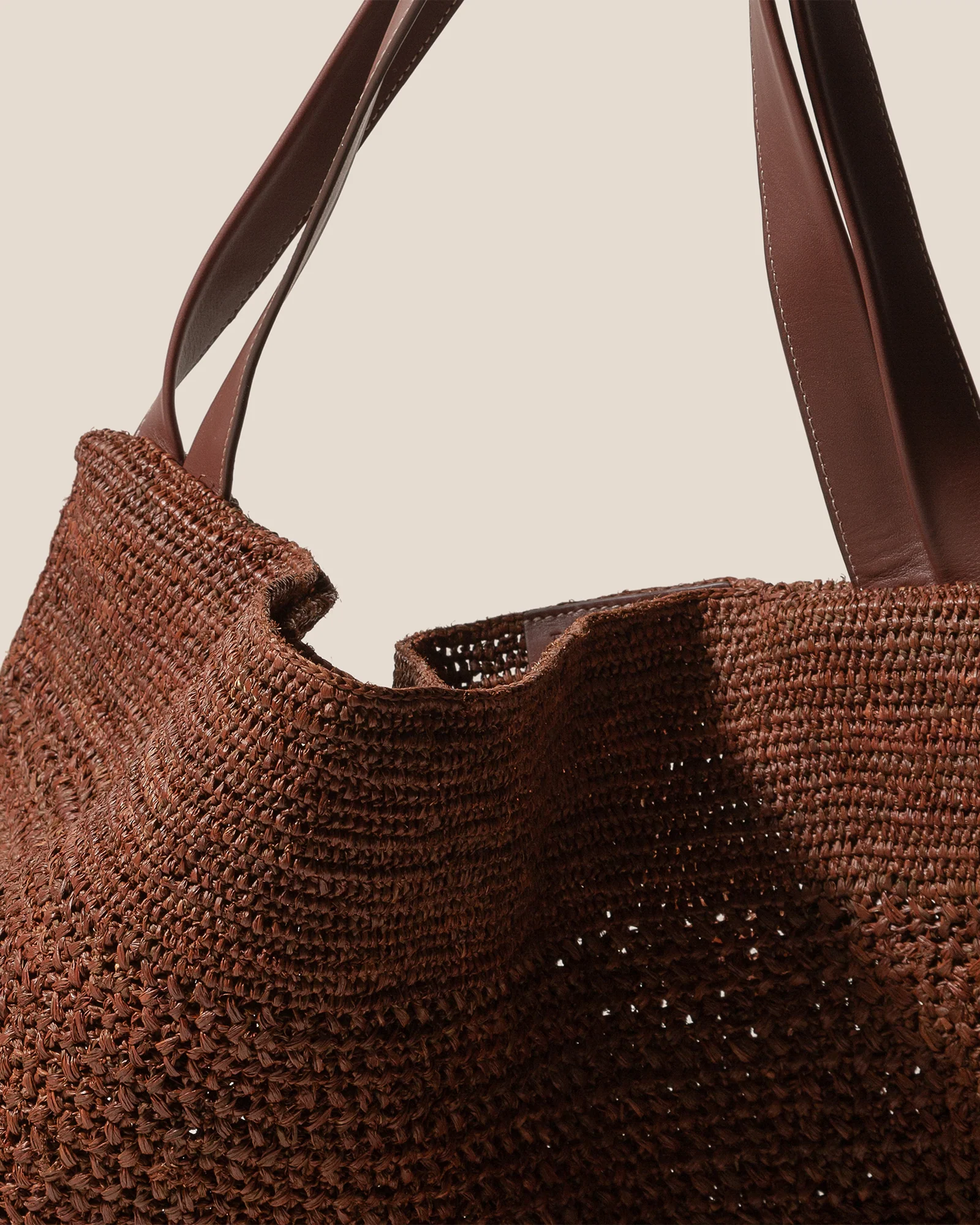 CADOR - Slouchy Crocheted Raffia Shoulder Bag - Image 2