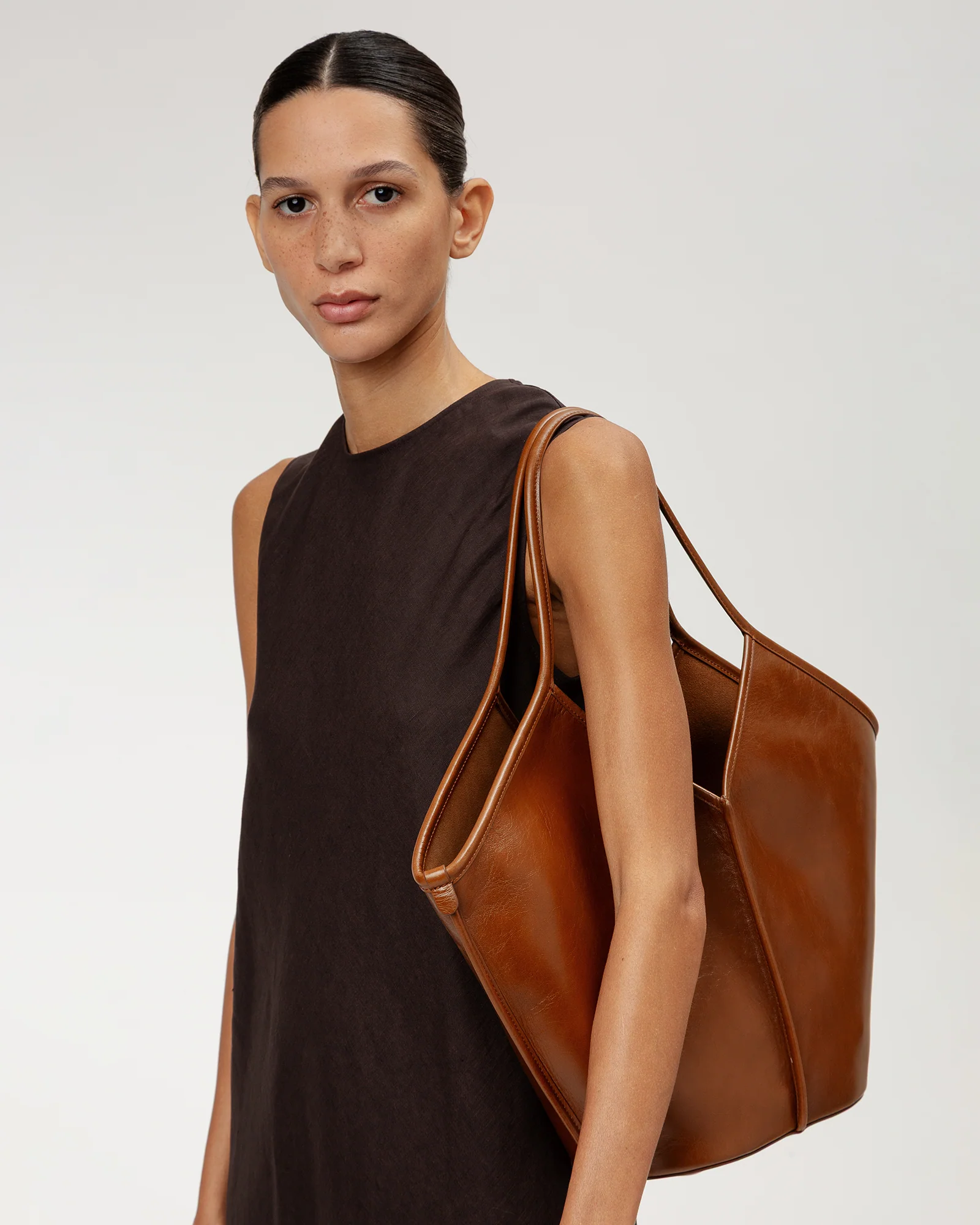 CALELLA DISTRESSED - Leather Tote Bag - Image 5